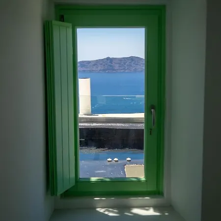 Bed and Breakfast Maximilian Caldera Suites Φηρά