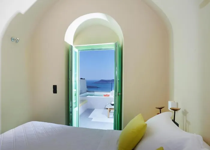 Oda ve Kahvaltı Maximilian Caldera Suites Fira (Santorini)