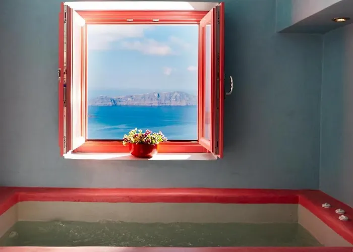 Maximilian Caldera Suites