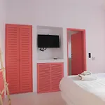 Maximilian Caldera Suites ベッド・アンド・ブレックファスト