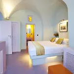 Maximilian Caldera Suites サントリーニ