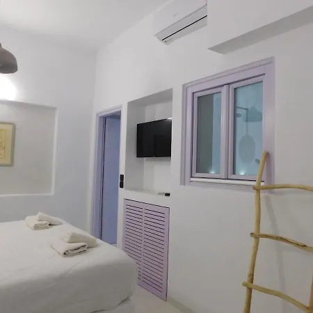 Bed & Breakfast Maximilian Caldera Suites
