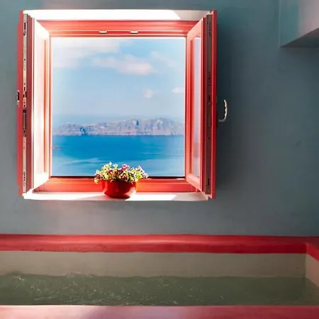 Maximilian Caldera Suites